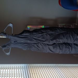 Boys snow suit jumper size 4 black